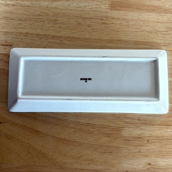 Supreme Tray - Picture 4 of 4